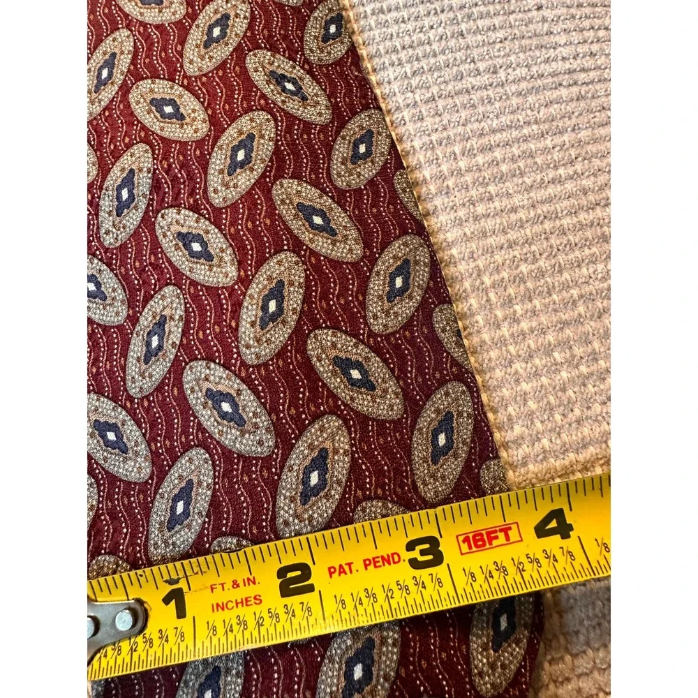 Fierté Mens Silk Tie Made in Italy Burgundy Tan‎ Oval Medallion Print